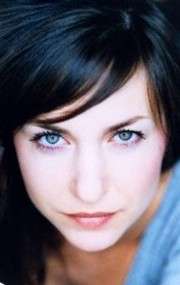 Актер Эмили Кан