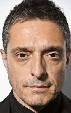 Актер Романо Орцари