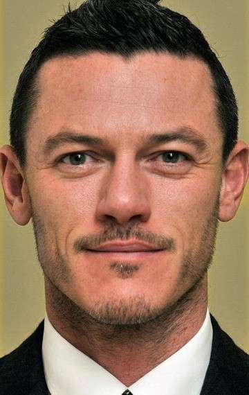 Актер Люк Эванс