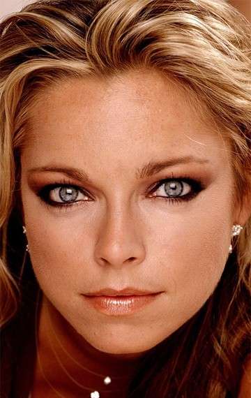 Актер Сара Александер