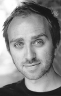 Актер Адам Ивэн