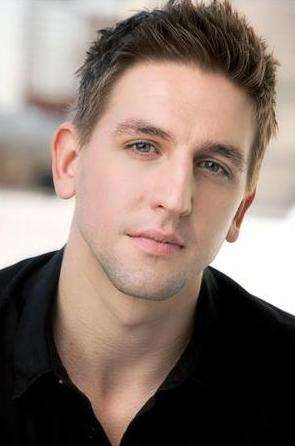 Актер Максимилиан Осински