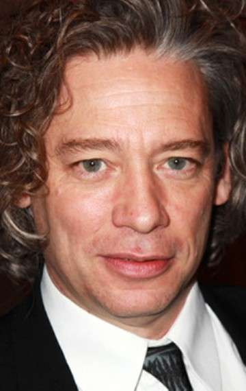 Актер Декстер Флетчер