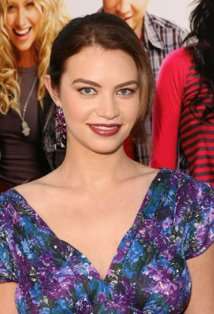 Фото Элви Йост