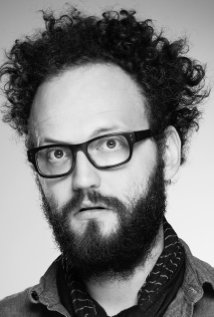 Актер Алекс Бекетт