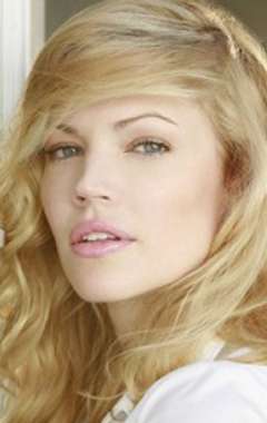 Актер Кэм Хескин