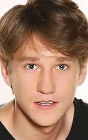 Актер Антон Шагин