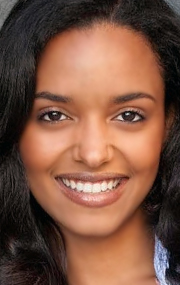 Актер Саня Хьюз