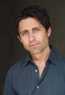 Актер Байрон Темз