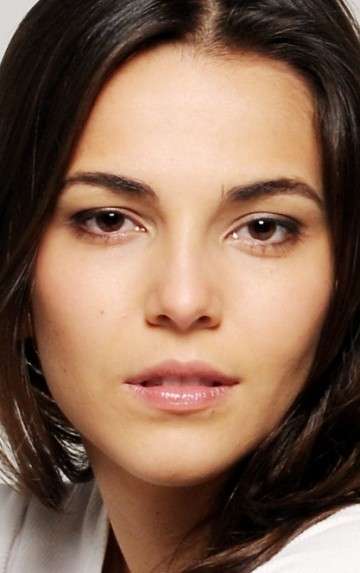 Актер Таина Мюллер