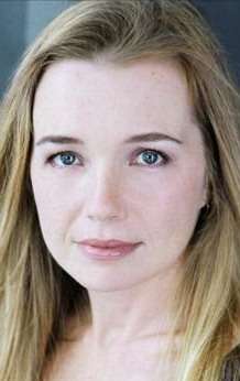 Актер Карен Янг