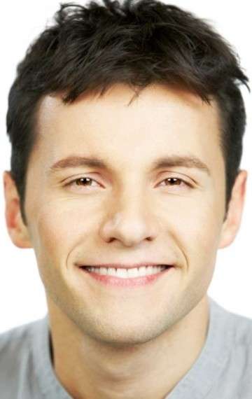 Актер Вячеслав Манучаров