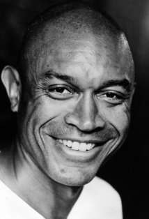 Актер Брюс Джонсон