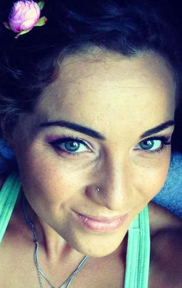 Актер Вероника Скугина