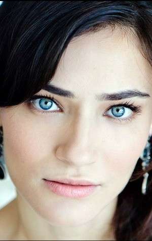 Актер Саадет Аксой