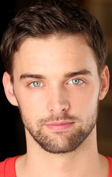 Актер Эндрю Данбар