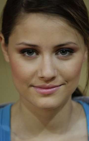 Актер Каролина Бенвенга