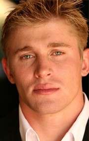 Актер Тайлер Мур