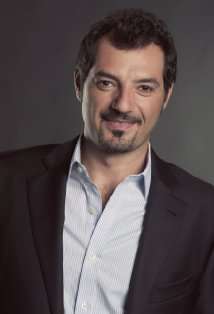 Актер Адель Карам