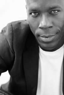 Актер Гари Бидл