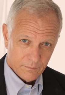 Актер Майк Агреста