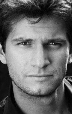 Актер Томас Кэдман