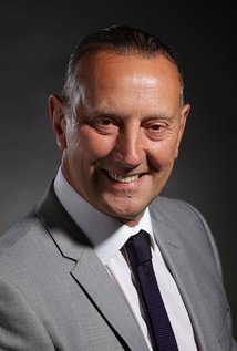 Актер Стив Барнетт мл.