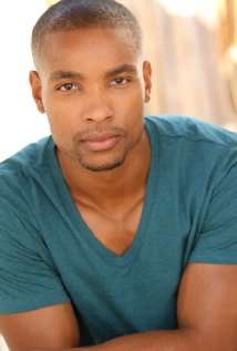 Актер Карлтон Бёрд