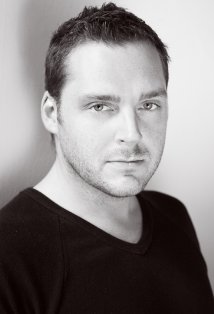 Актер Лайолл Брукс