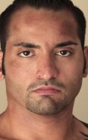 Актер Омид Задер