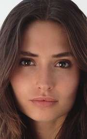 Актер Каролина Выдра