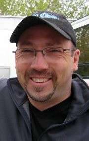 Актер Дж. Майлз Дэйл