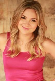 Актер Карисса Стэйплс