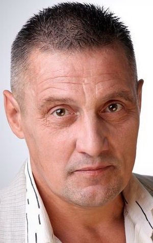 Актер Андрей Балякин