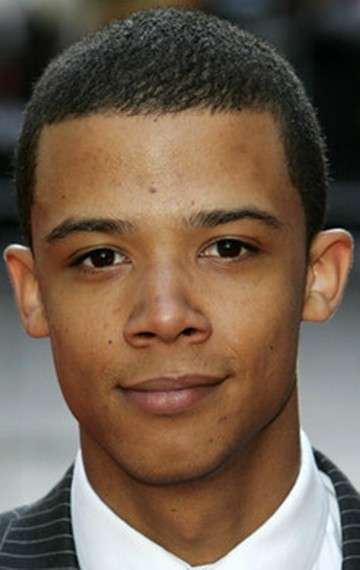 Актер Джейкоб Андерсон