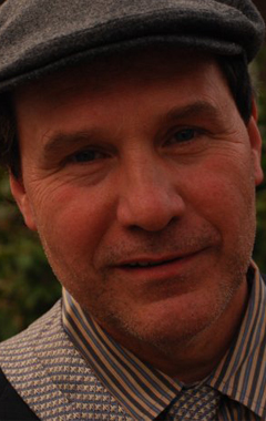 Актер Джон В. Иванонкив