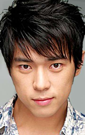 Актер Хён-чхоль Чжо