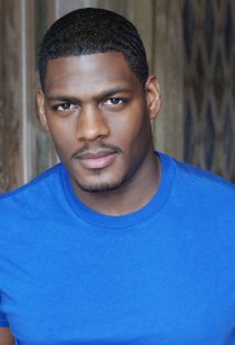 Актер Джейсон Р. Мур