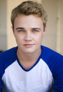 Актер Доминик Дойчер