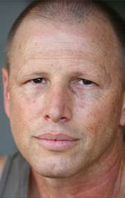 Актер Билл Стинчкомб