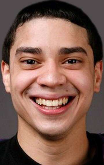 Актер Мосес Ацеведо