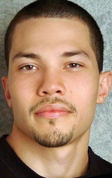 Актер Кори Фернандез