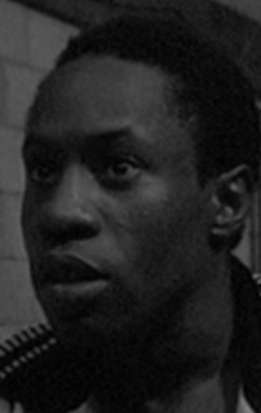 Актер Чарли Барнетт