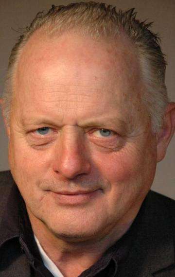 Актер Роберт Пью