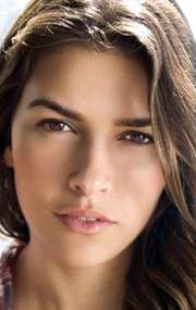 Актер София Пернас