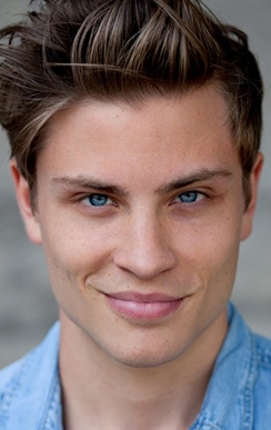 Актер Янник Шуманн