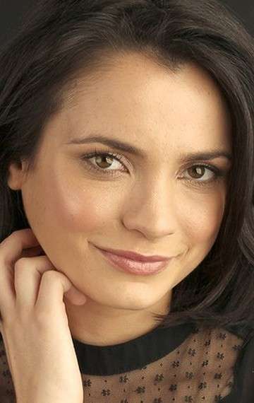 Актер Джессика Тоуви