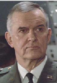 Актер Том Хэттен