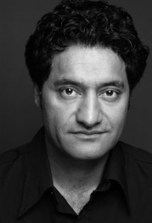 Актер Нариндер Самра