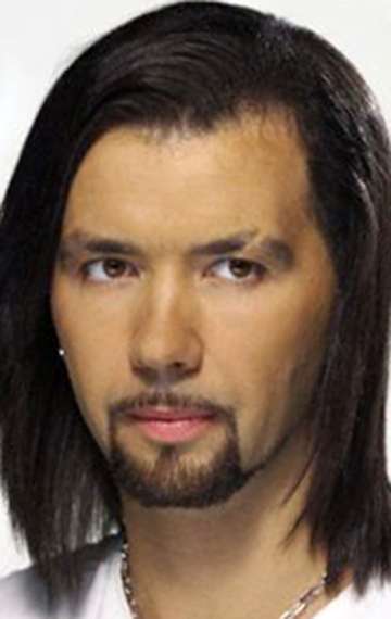 Актер Денис Клявер